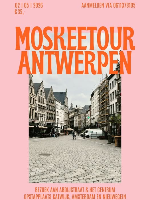 Moskeetour Antwerpen - deelnemers op het plein